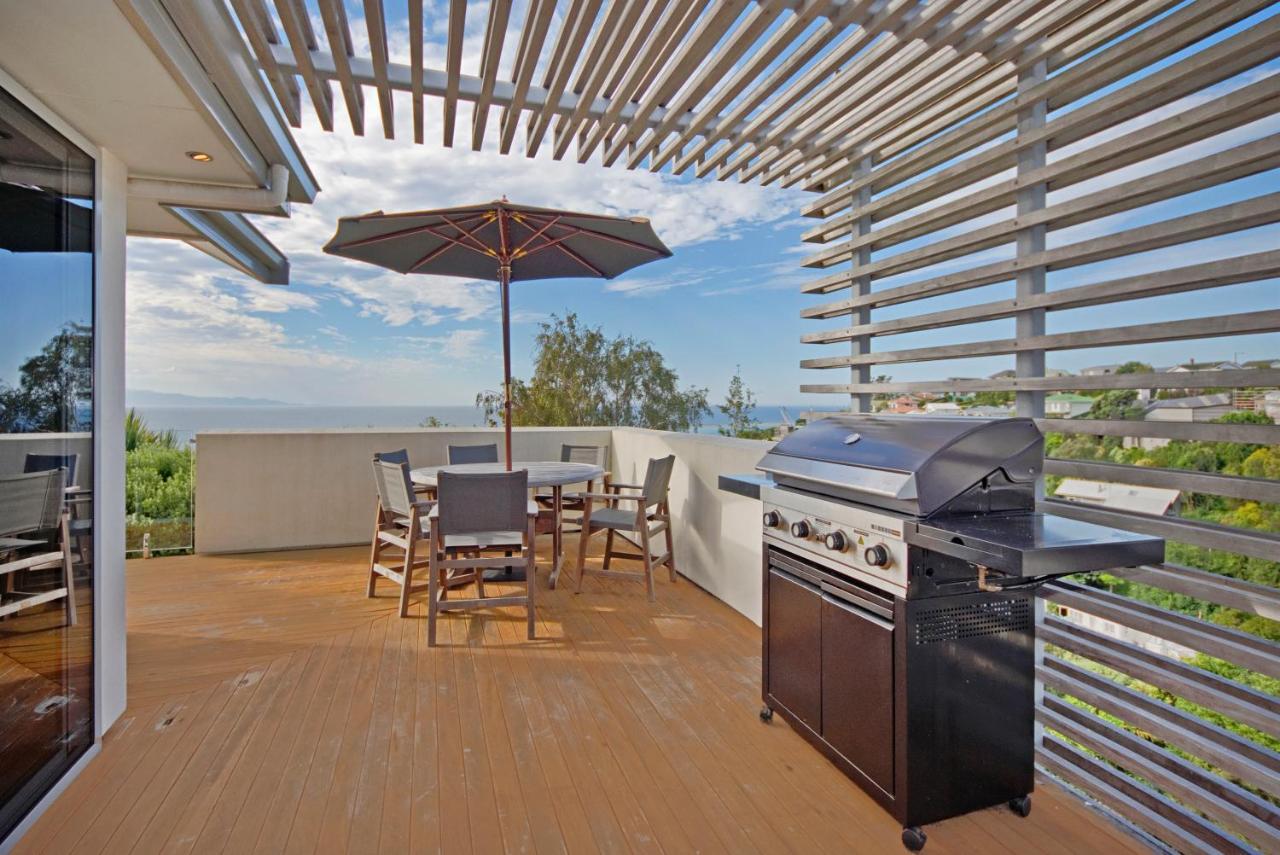 Above The Cut Villa Nelson Exterior photo